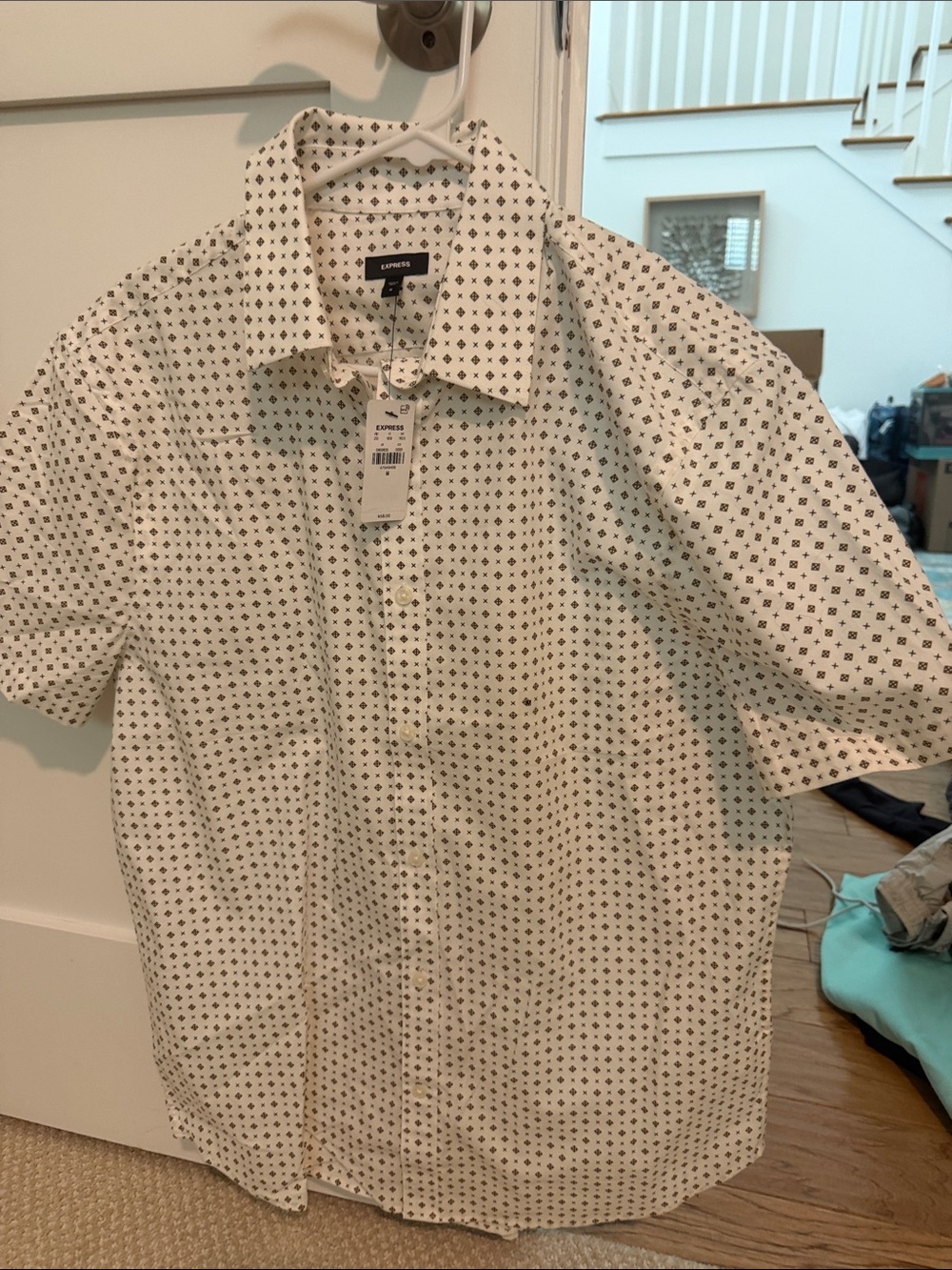 Express Men’s Short Sleeve White Button-Down Shirt with Black Geometric Print